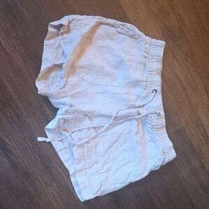C&C California Light Cream Women Shorts
